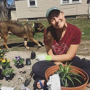 Meet your Posher, Laura